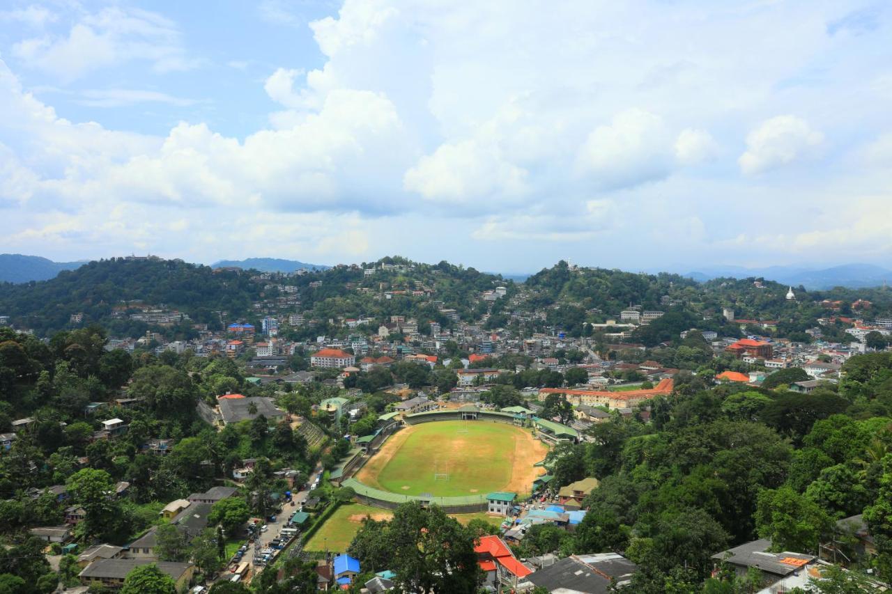 The Peak Pavilion Kandy Exterior photo