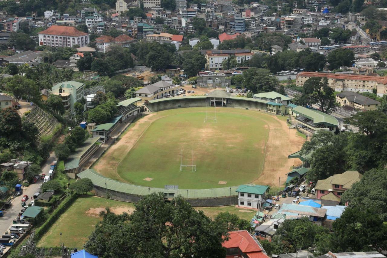 The Peak Pavilion Kandy Exterior photo